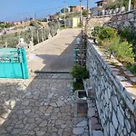 Paza * Sarandë