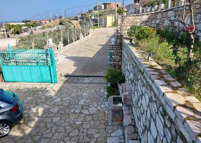 Paza * Sarandë